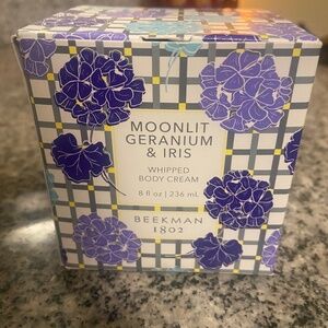 Beekman 1802 Moonlit Geranium iris body cream